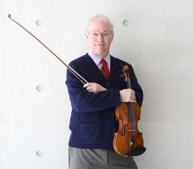 faculty portrait of Joel Smirnoff